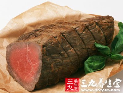 牛肉凍軟滑色白，滋味鹹酸爽口