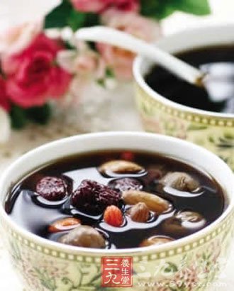 杏仁紅棗桂圓湯的吃法