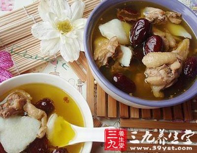 黑豆蓮藕母雞湯的做法
