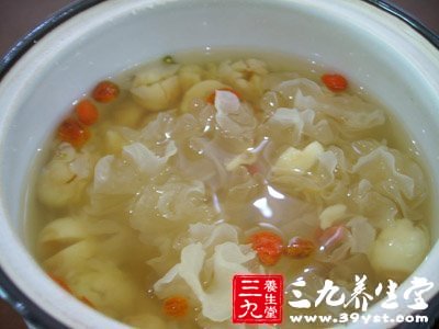 銀耳蓮子湯營養豐富