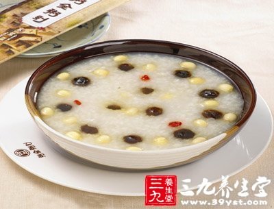 銀耳粥滋陰潤肺