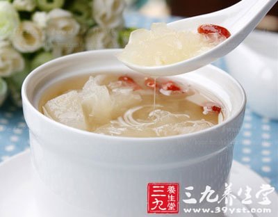 秋季喝什麼湯銀貝雪梨湯