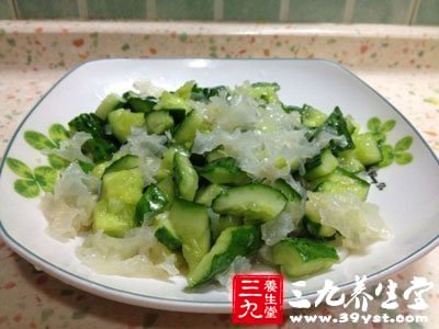 銀耳拌黃瓜