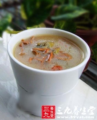 血虛吃養生鲈魚湯