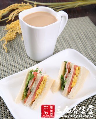 三明治去掉裡面的蛋黃醬再吃