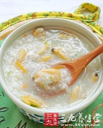 夏季早餐食譜四煮玉米加蛋花胡蘿卜絲粥