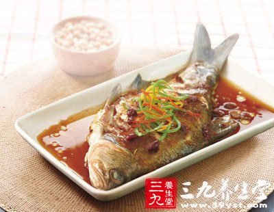 黃豆醬焖魚的做法