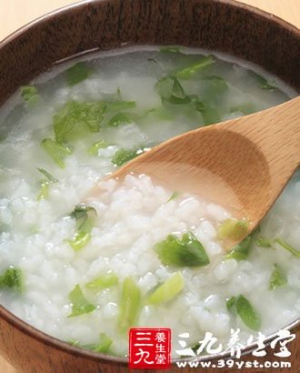 夏季減肥食譜 芹菜二米粥