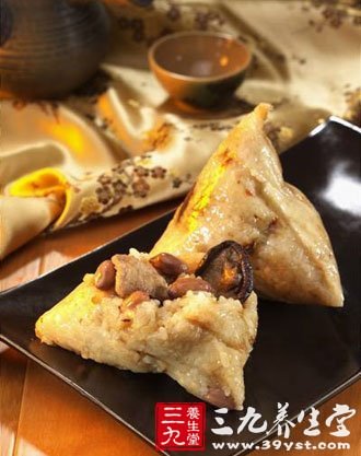 香菇雞腿蛋黃粽子
