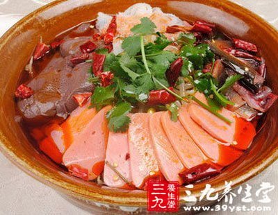 便秘吃什麼好 菠菜豬血湯