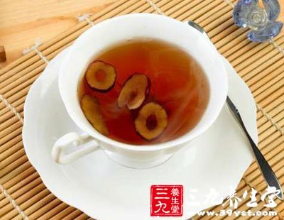 紅棗最養生的吃法 紅棗泡水