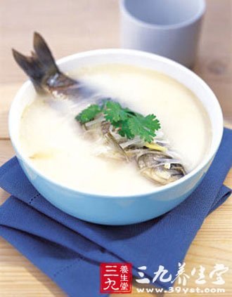 鲫魚鮮湯送給親愛的媽媽