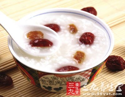 養胃的食物 大棗桂蓮粥