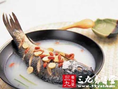 竹筍眉豆煲鯉魚