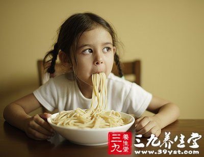 晚餐吃飽容易誘發猝死