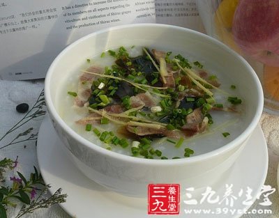 孕婦食譜黃花瘦肉粥