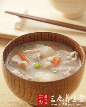 補充維生素也是幫助口腔潰瘍恢復重要的一環