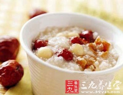 再次沸騰後轉文火煲60分鐘