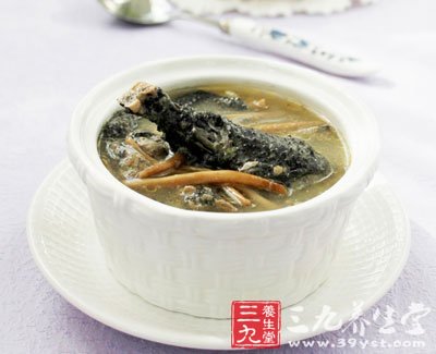 四物炖烏骨雞