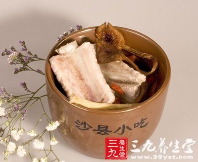 蔬菜百合排骨煲