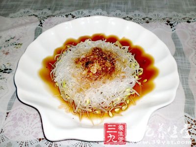 綠豆芽治春燥 涼拌更清熱