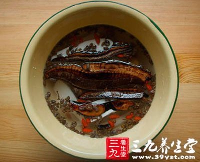 靈芝枸杞子牛肉湯