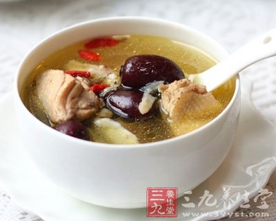 美味當歸炖雞