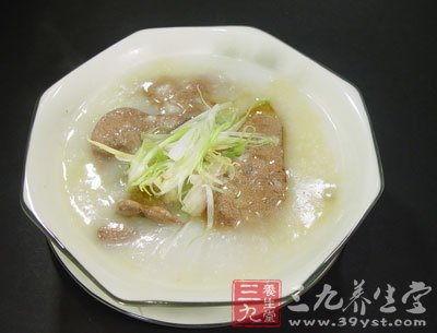豬肝粥有利於兒童的智力發育和身體發育