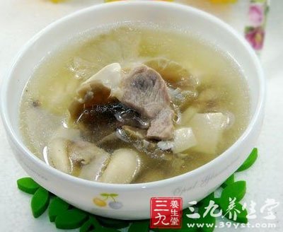 金針豆腐瘦肉湯