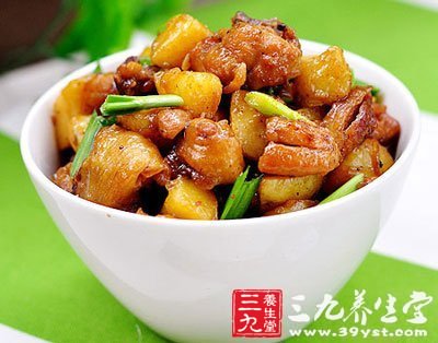 土豆炖雞塊