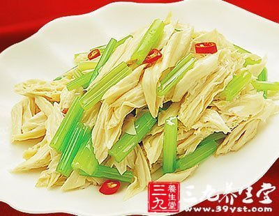 芹菜拌花生腐竹