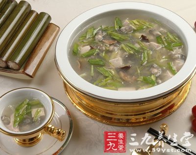 金針豆腐瘦肉湯