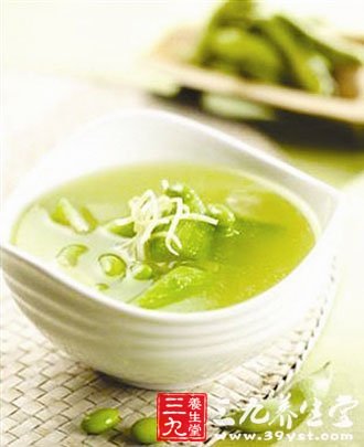 豌豆尖蘑菇豆腐湯