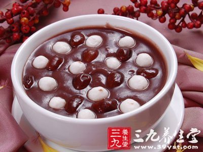山藥紅棗糯米粥可健脾補氣