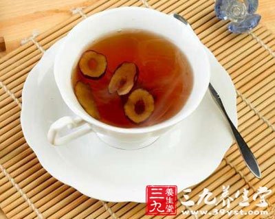 紅棗泡水養肝排毒