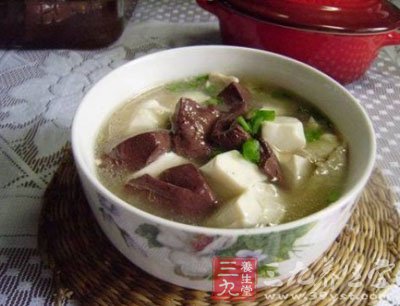 豬血菠菜湯
