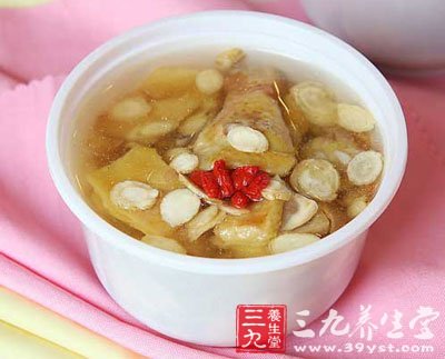 紅棗炖母雞