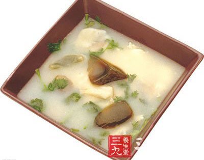 遲菜心滾生魚片