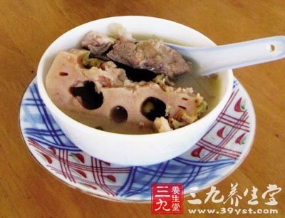蓮藕紅豆蠔豉煲豬踭