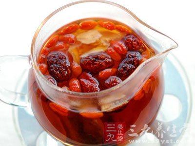 枸杞茶補肝腎