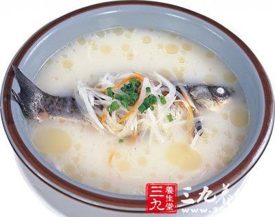 補血當歸鲫魚湯
