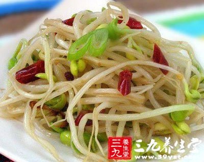 豆芽炒肉丁
