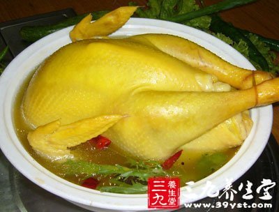 雞湯能夠改善人體的免疫機能