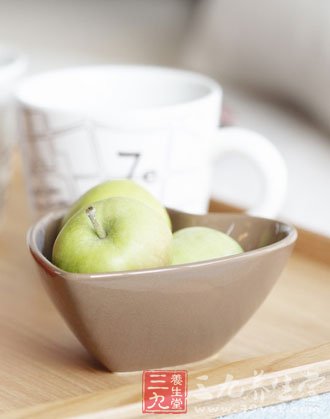 水果大多是屬於涼性的 空腹時不要食用 最好在飯後吃