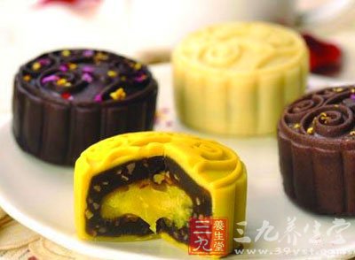 中秋自制美食 水果月餅這樣做