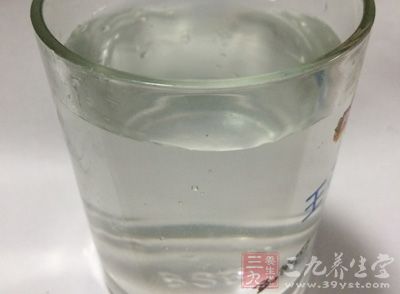 豬肝60克，加水適量