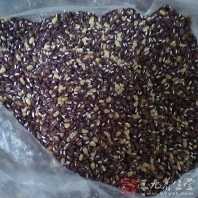 紅豆30克洗淨浸約半日
