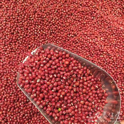 薏苡仁、赤小豆各25克 薏苡仁、赤小豆各25克