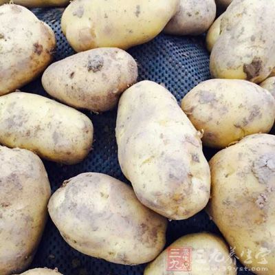 土豆1000克，蜂蜜適量