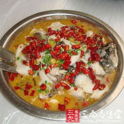黃芪鲫魚火鍋